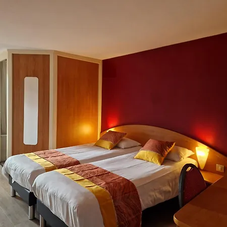 Prest'hotel Chavelot 2*