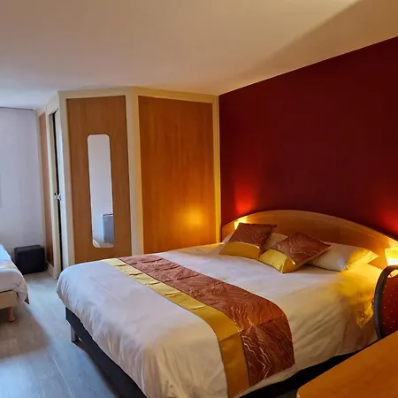 Hotel Prest'hotel Chavelot 2*