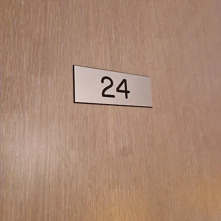 Prest'hotel Chavelot Szálloda 2*