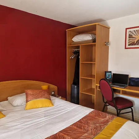 Szálloda Prest'hotel Chavelot Épinal