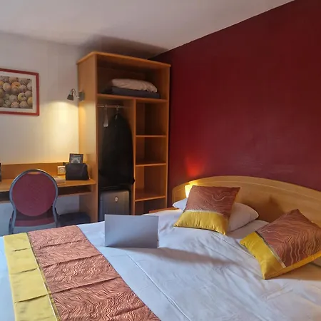 Prest'hotel Chavelot 2*