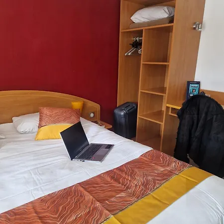 Prest'hotel Chavelot Эпиналь