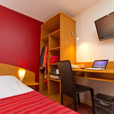 Prest'hotel Chavelot Hotel 2*
