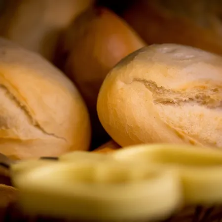 Prest'hotel Chavelot 2*