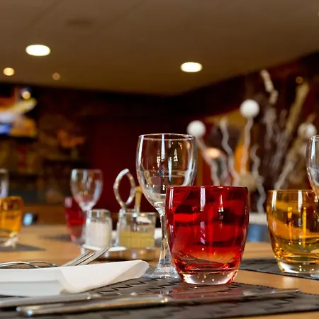 Prest'hotel Chavelot Hotel 2*