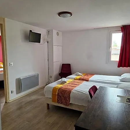 Prest'hotel Chavelot 2*