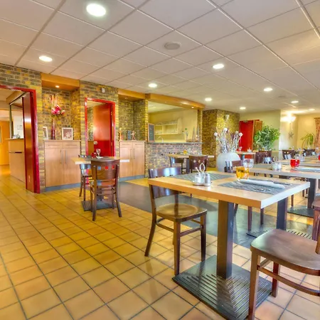 Hotel Prest'hotel Chavelot 2*