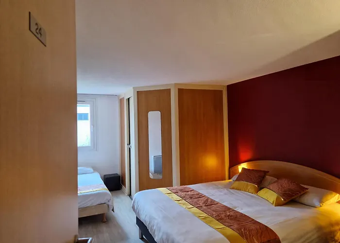 Prest'hotel Chavelot 2*