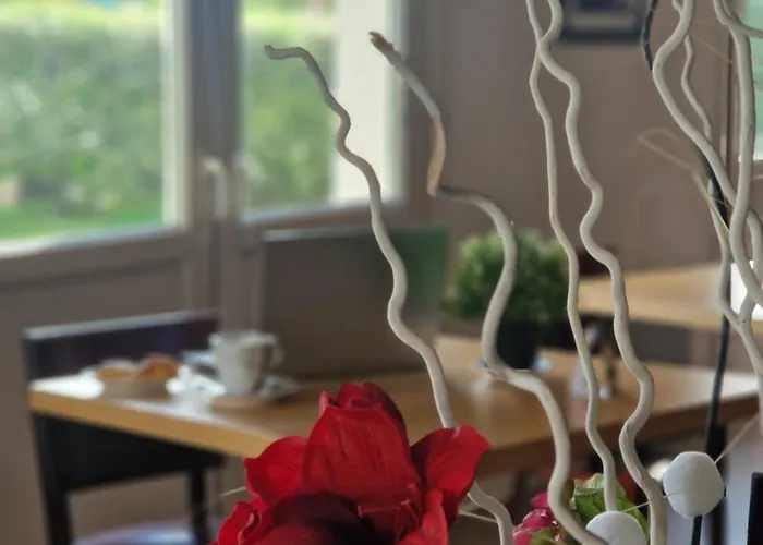 Prest'hotel Chavelot Hotel 2*