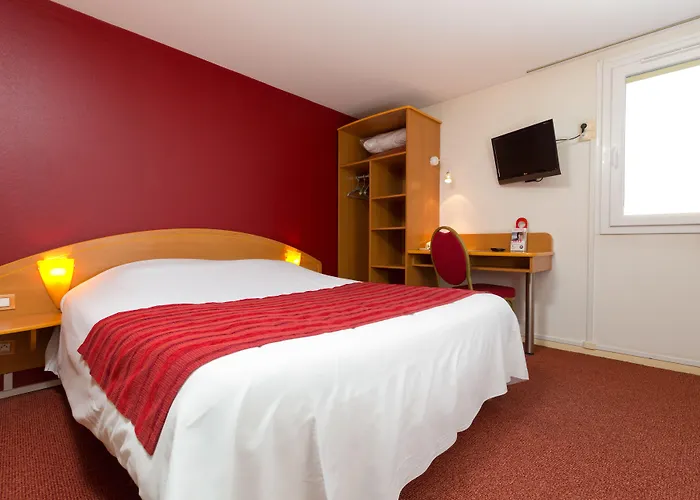 Hotel Prest'hotel Chavelot 2*