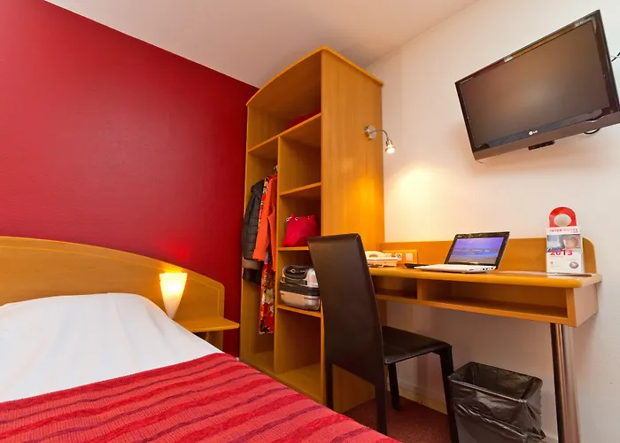 Prest'hotel Chavelot Hotel 2*