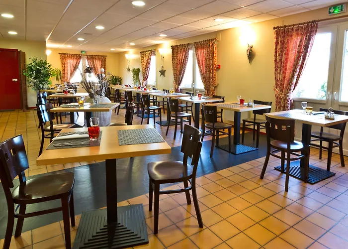 Hotel Prest'hotel Chavelot 2*