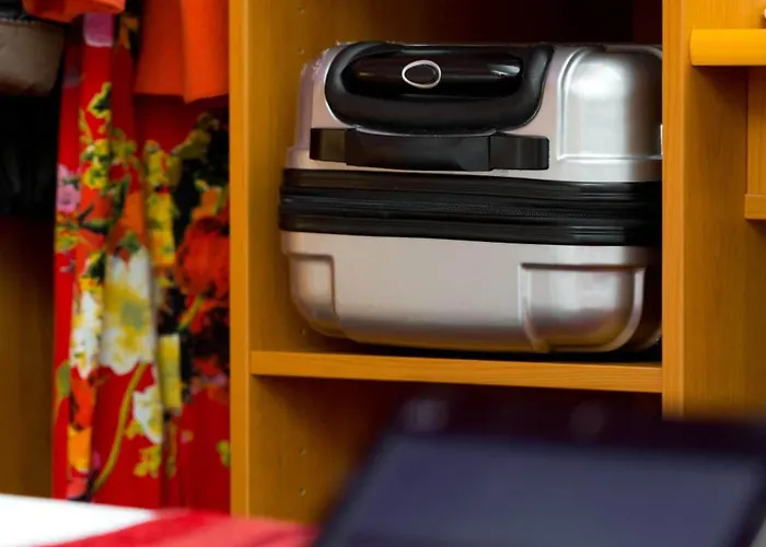 Prest'hotel Chavelot 2* Epinal