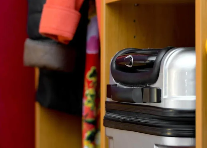 Prest'hotel Chavelot 2*